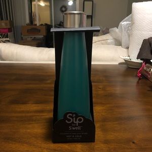 Sip by S’well 15oz Jelly Bean Green Bottle